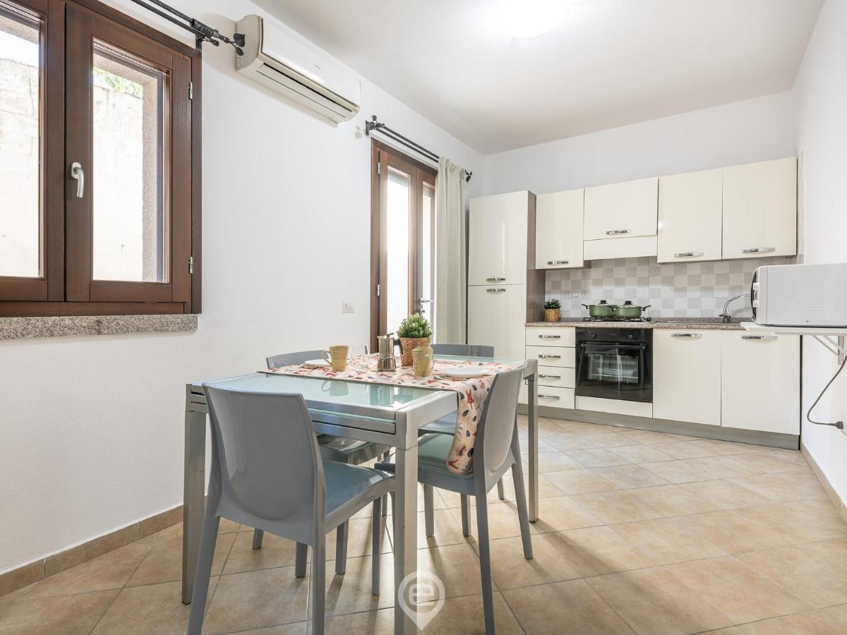 La Corte Apartment Pula Eksteriør billede