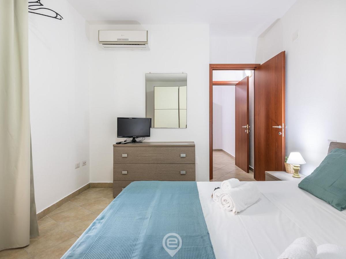 La Corte Apartment Pula Eksteriør billede
